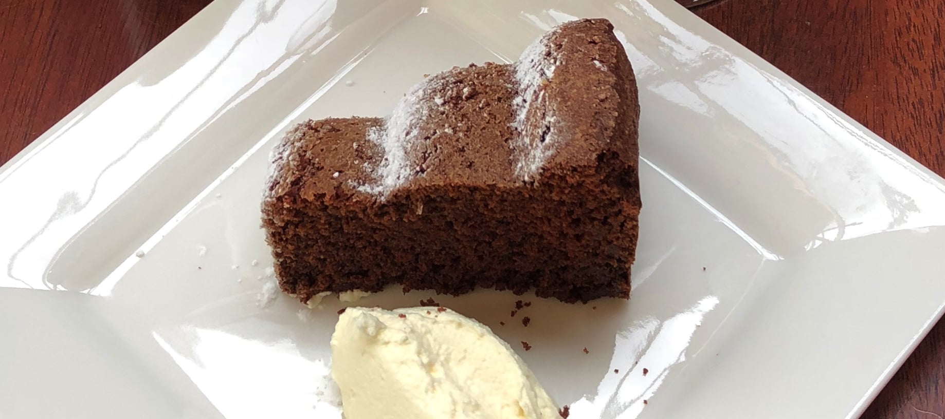 Redman Red Wine Chocolate Cake with ice cream